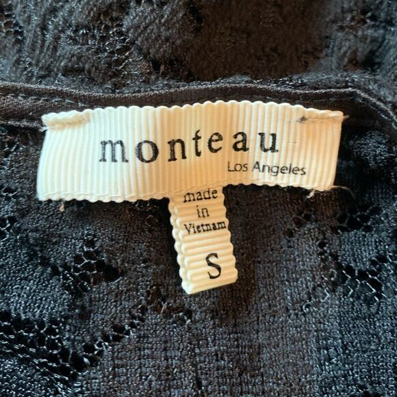 Monteau black lace short sleeve romper. Size small - Picture 4 of 8